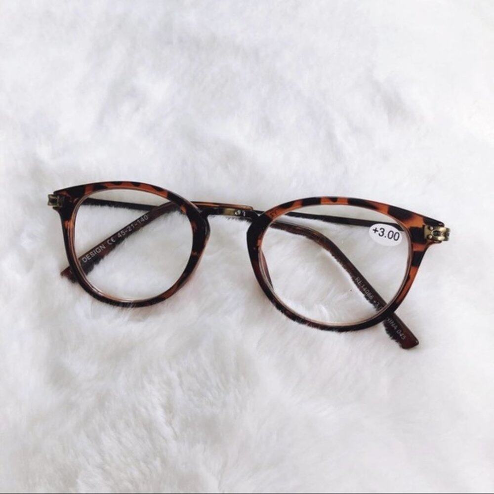 Ira Brown Printed Pattern Oval Reading Glasses - Picture 3 of 10